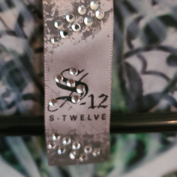 Dress - Picture 4 of 5